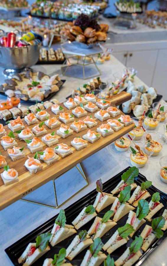 Waves Aqua Resort Кенитра Екстериор снимка Canapés